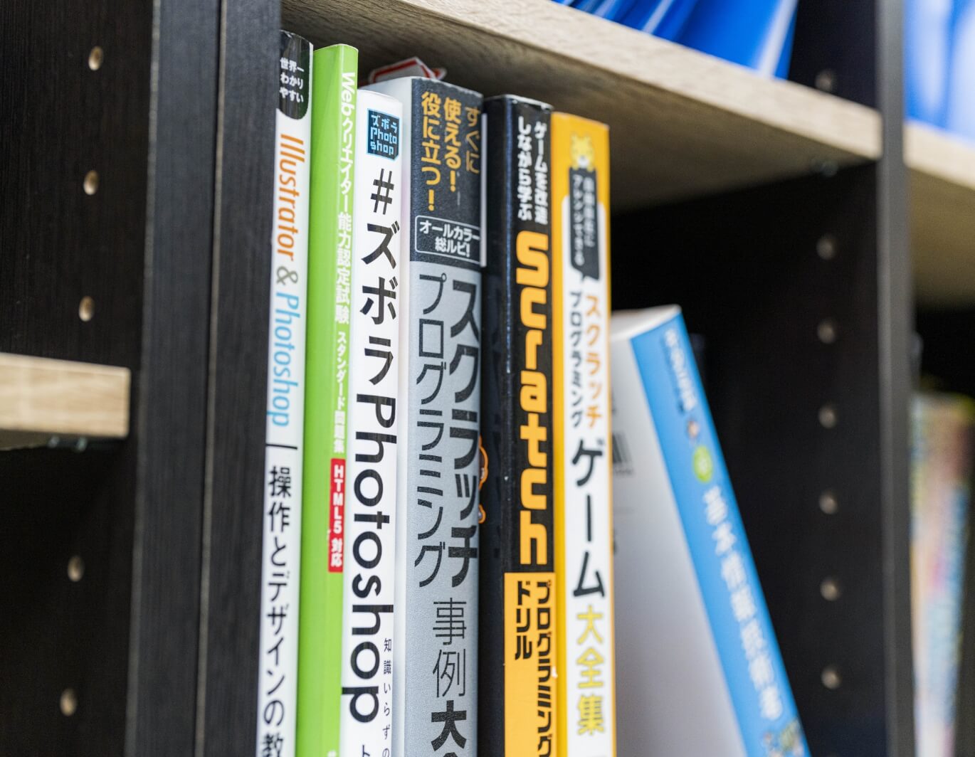 SUPPORT 専⾨スタッフが⼀⼈ひとりの個性に合わせてサポートします